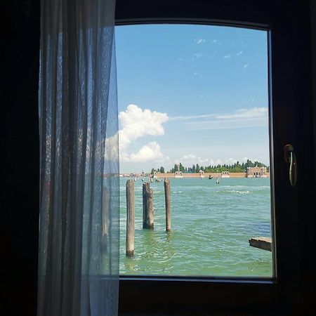 Hotel Vecellio Venice On The Lagoon Rum bild