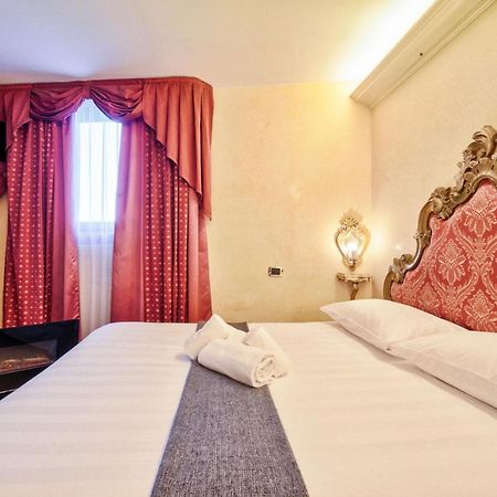 Hotel Vecellio Venice On The Lagoon Exteriör bild