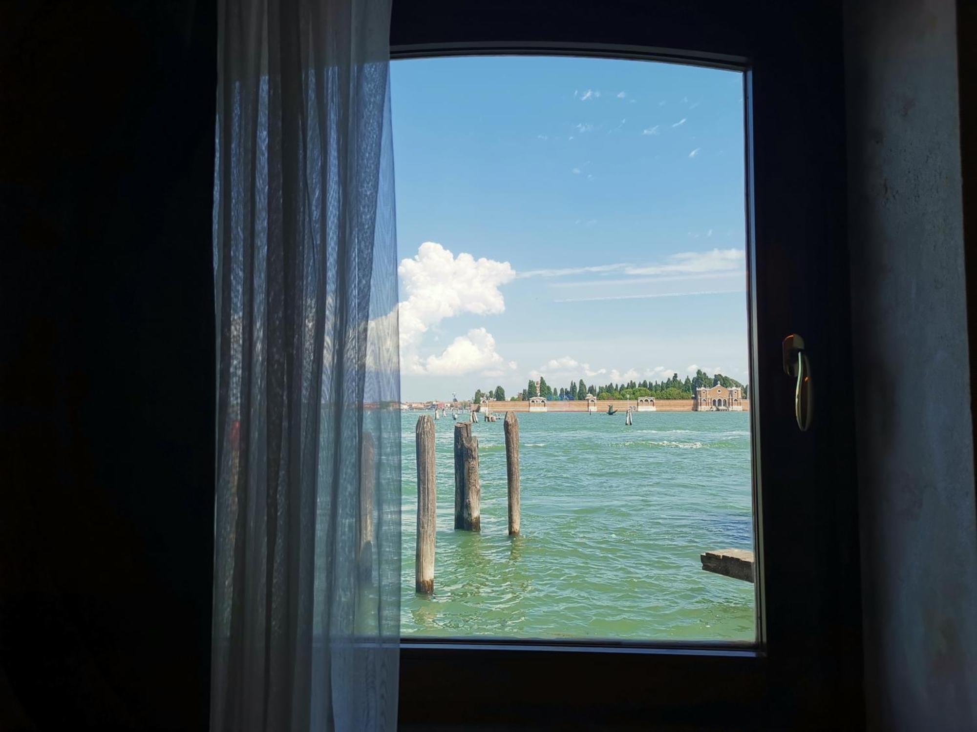 Hotel Vecellio Venice On The Lagoon Rum bild